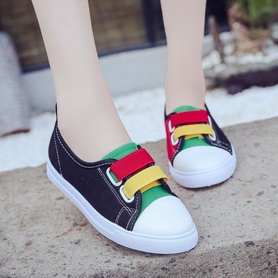 Women's canvas shoes